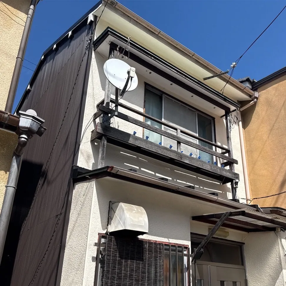 京都市右京区で行った外壁塗装工事が無事に完了しました。