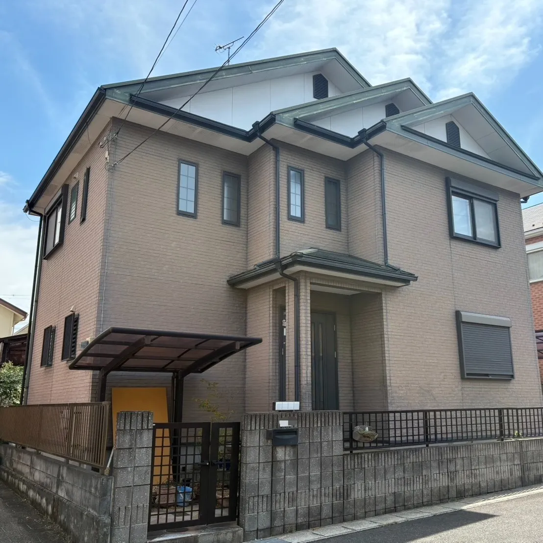 外壁塗装工事が無事に完了しました。