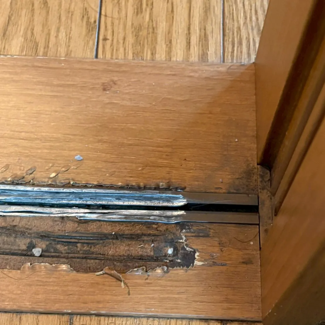 室内引戸の交換をいたしました。