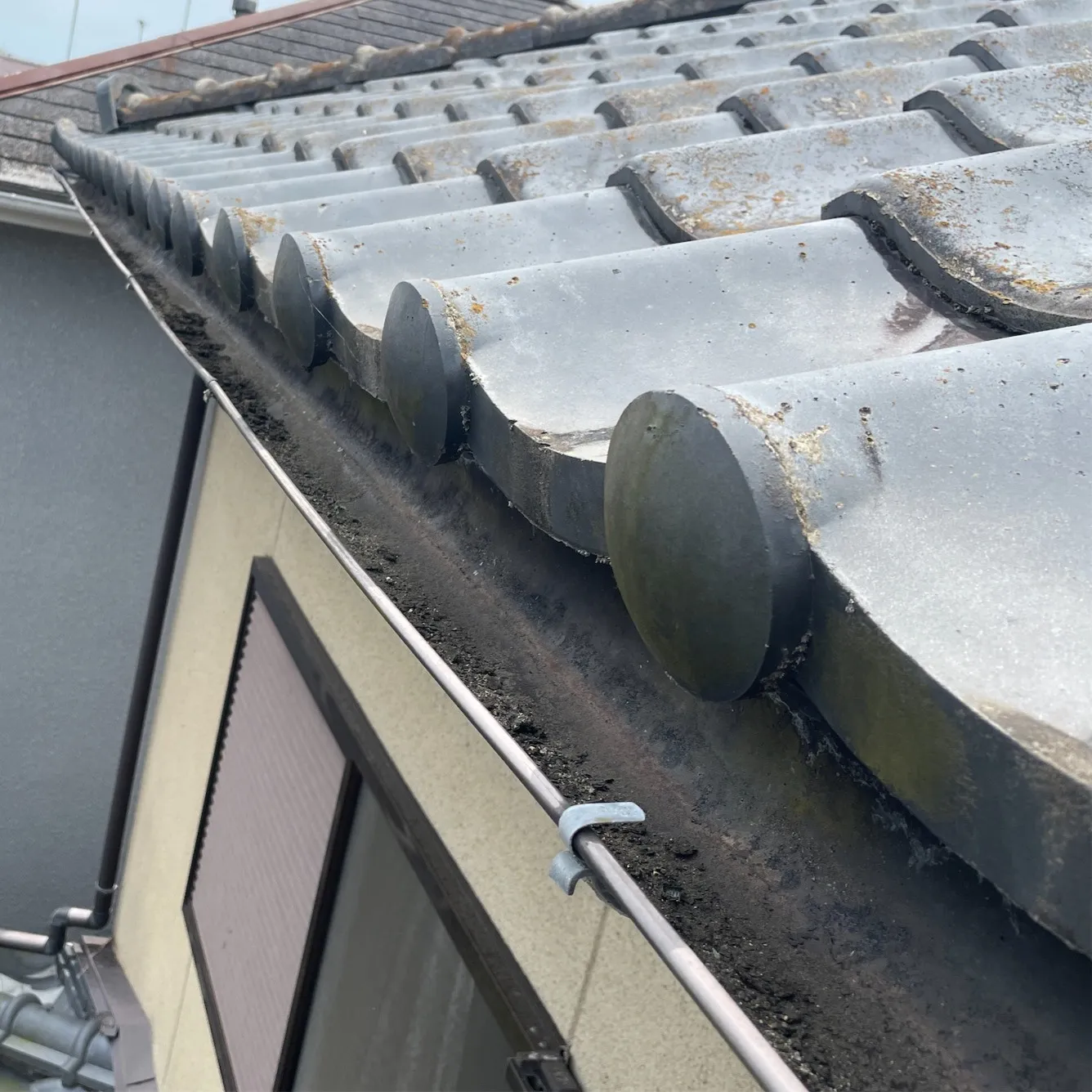 この度、雨樋の交換工事をさせていただきました。