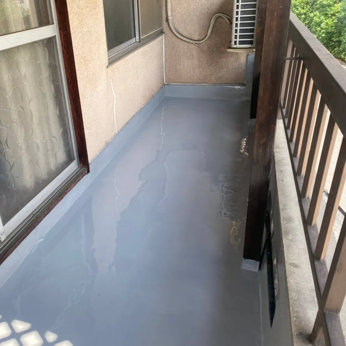 ベランダ防水工事を担当させていただきました。