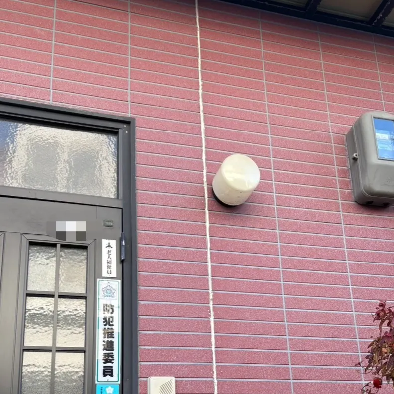 サイディング目地のシール補修をさせていただきました。