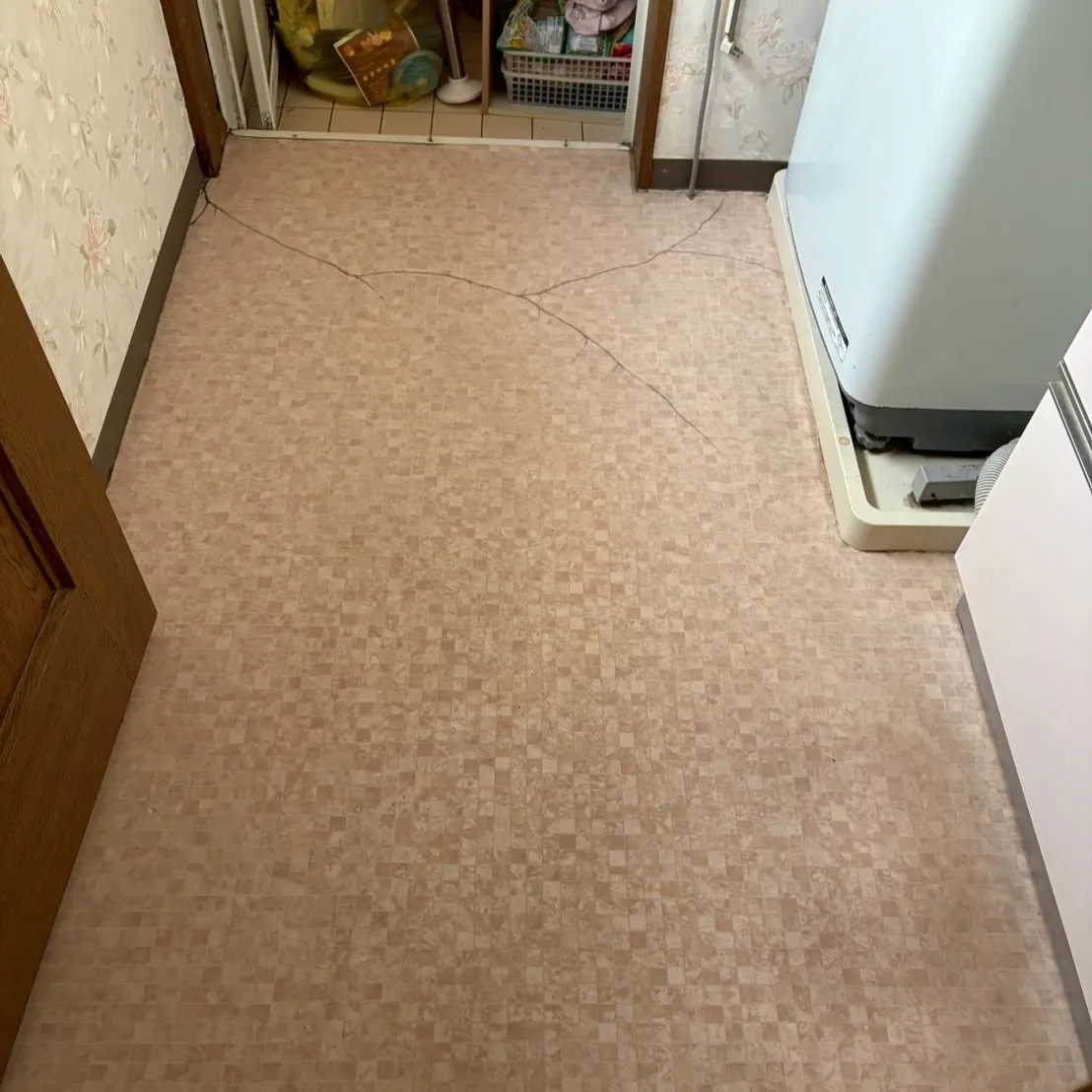 今回、脱衣場の床のクッションフロア(CF)工事が完了いたしま...