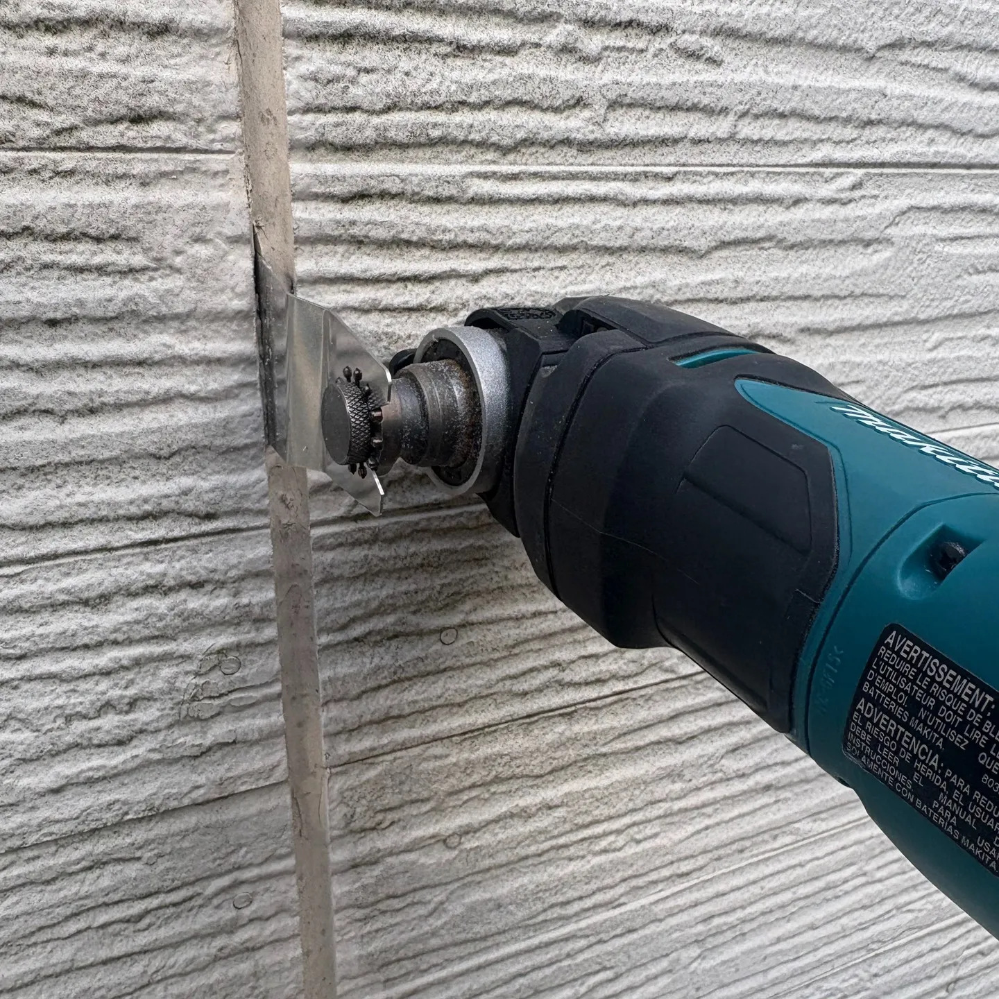 外壁のメンテナンスは、建物の美観だけでなく、内部を保護する上...