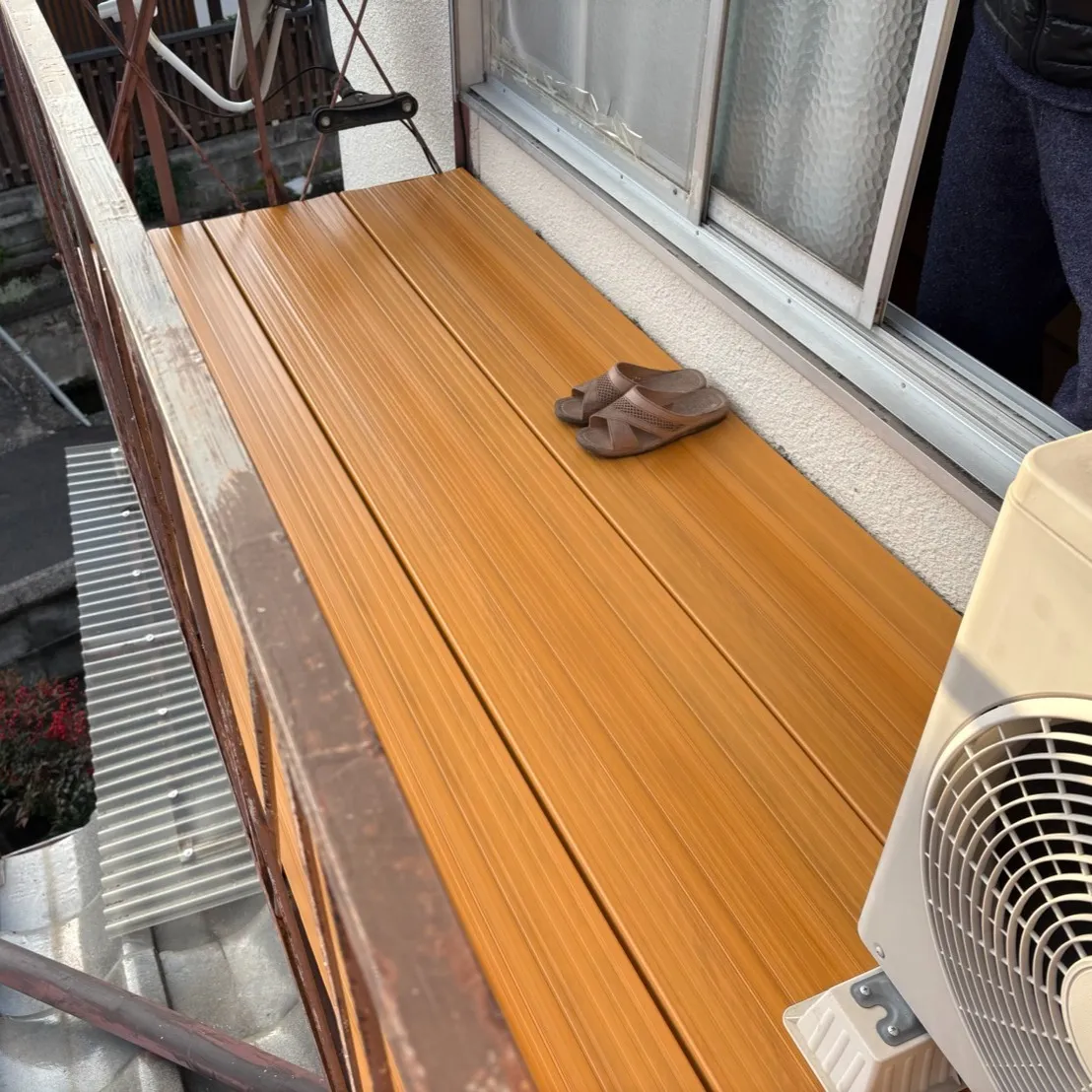 バルコニーデッキのメンテナンスは重要です。