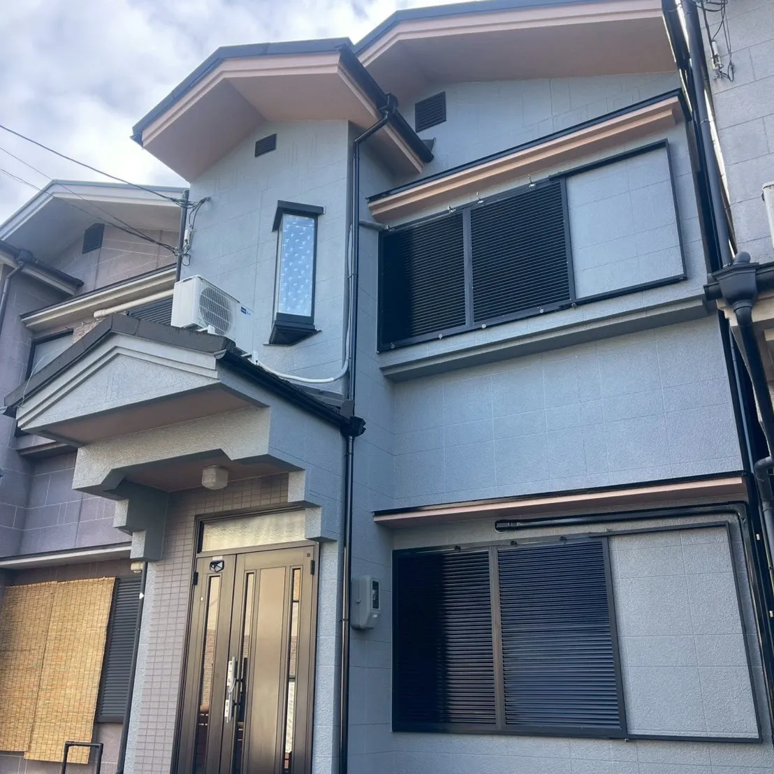 外壁塗装工事を行わせていただきました。