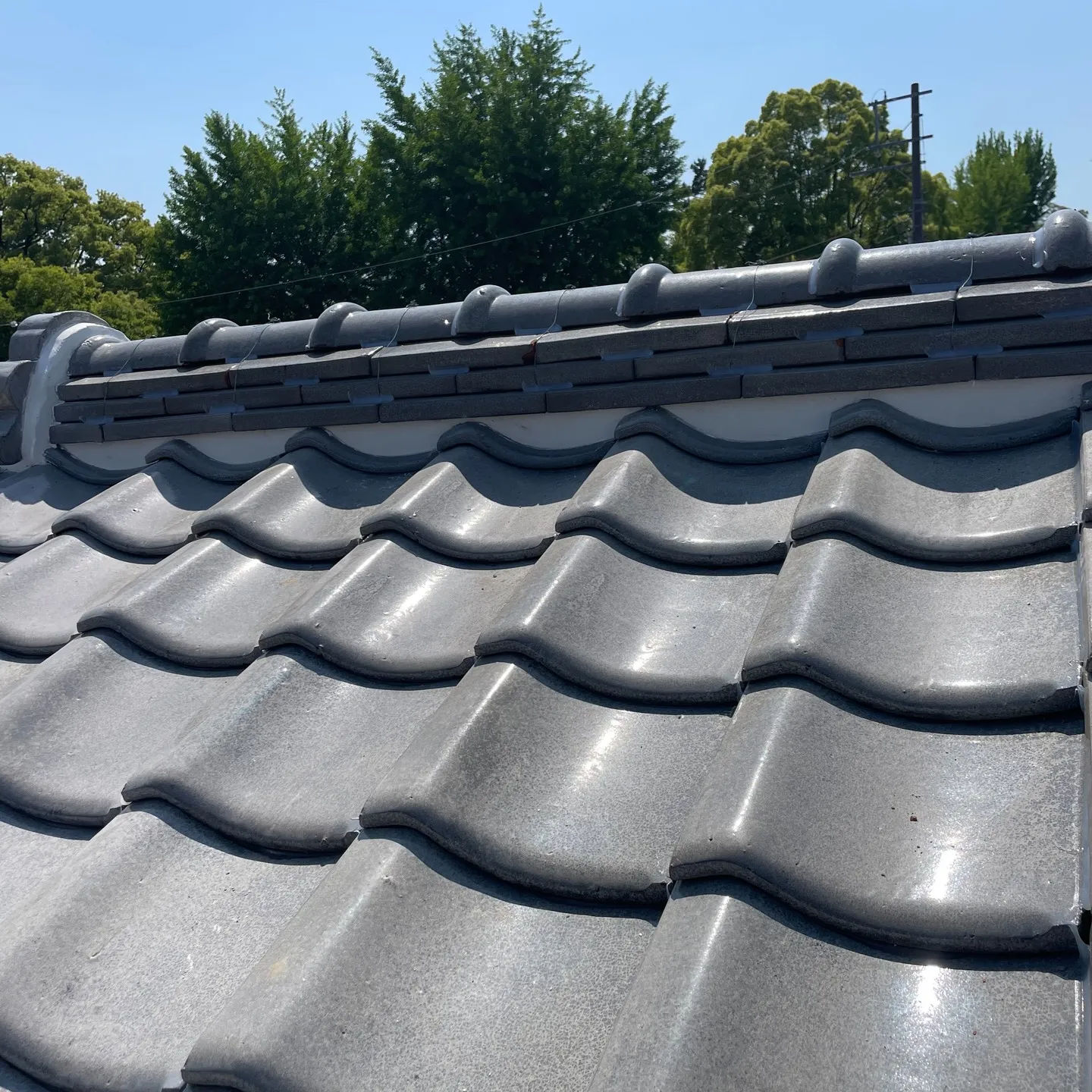 先日、京都市にて屋根漆喰の工事を担当いたしました。