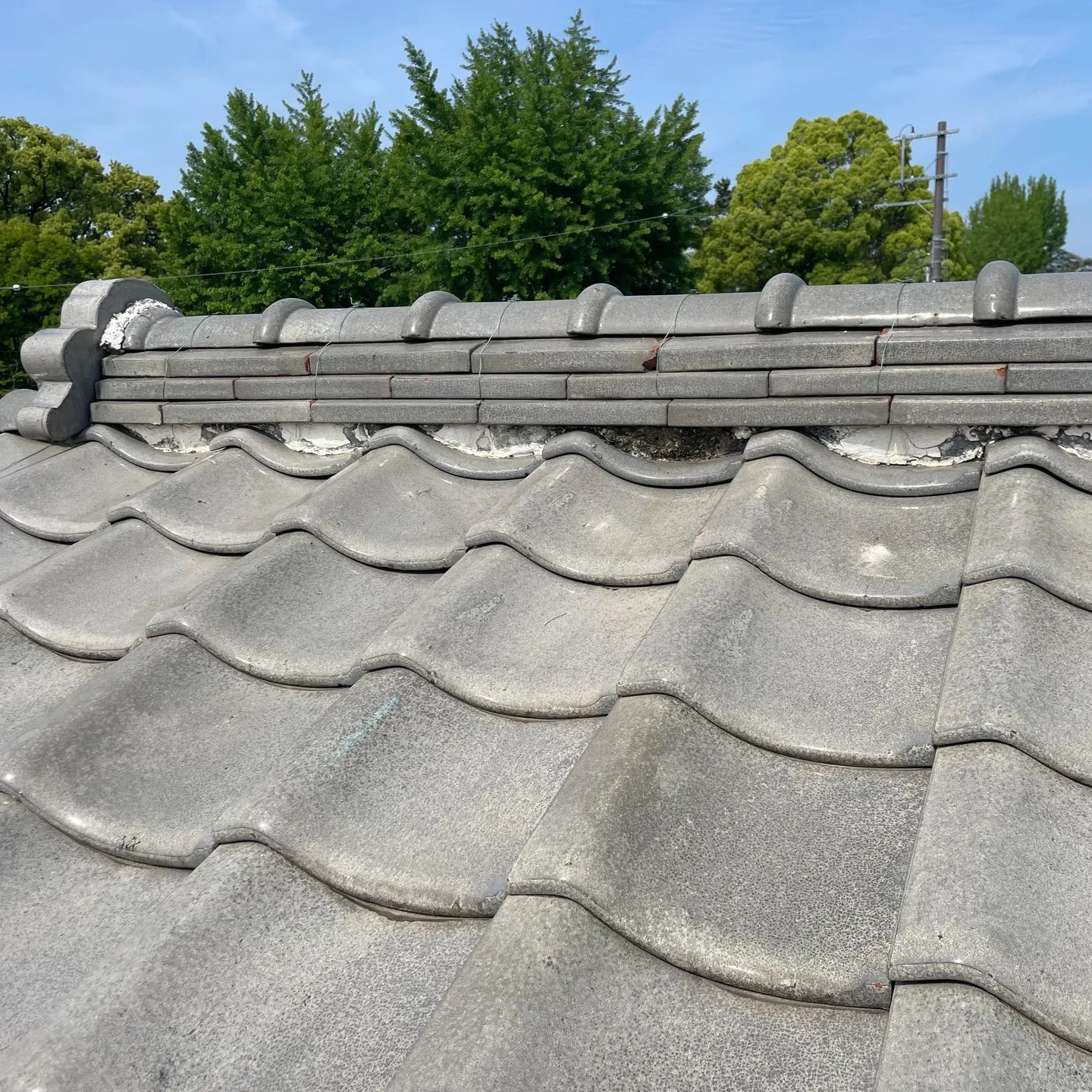 先日、京都市にて屋根漆喰の工事を担当いたしました。