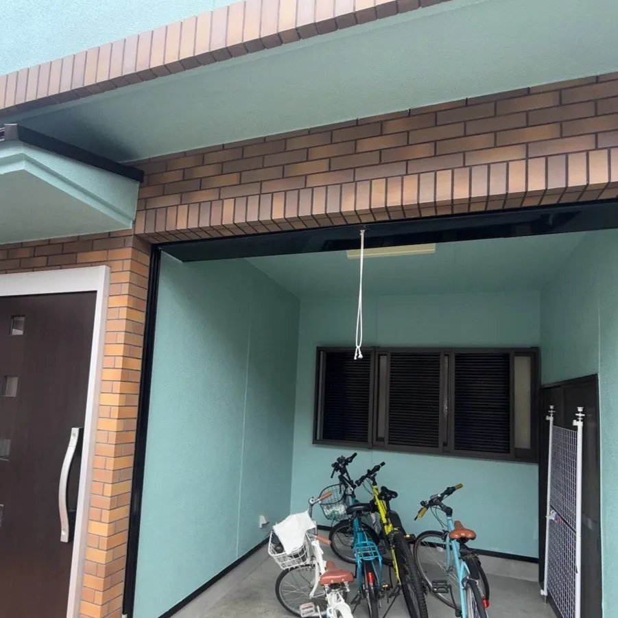 先日はお客様のお宅で外壁塗装を行いました。