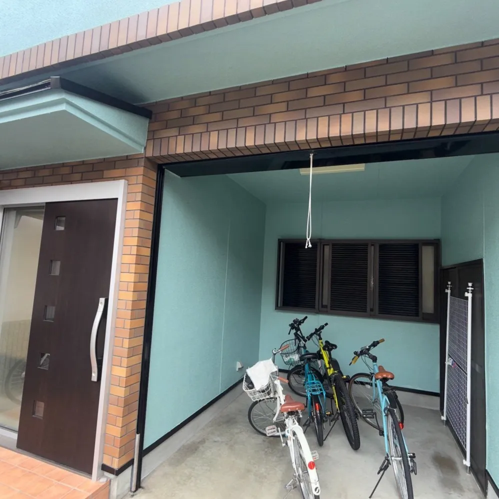 先日はお客様のお宅で外壁塗装を行いました。